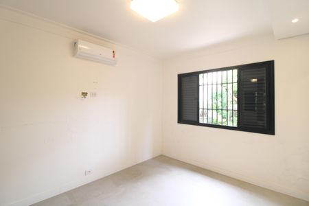 Casa à venda com 456m², 3 quartos e 5 vagasSuíte