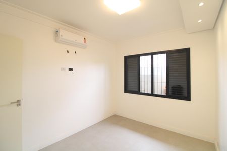 Quarto 2 de casa à venda com 3 quartos, 456m² em Veleiros, São Paulo