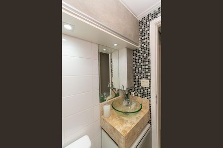 Apartamento à venda com 77m², 2 quartos e 1 vaga Apartamento à venda com 77m², 2 quartos e 1 vagaBanheiro Social