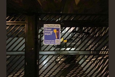 Casa à venda com 200m², 3 quartos e 2 vagas Casa à venda com 200m², 3 quartos e 2 vagasPlaca