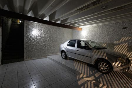Casa à venda com 200m², 3 quartos e 2 vagas Casa à venda com 200m², 3 quartos e 2 vagasGaragem