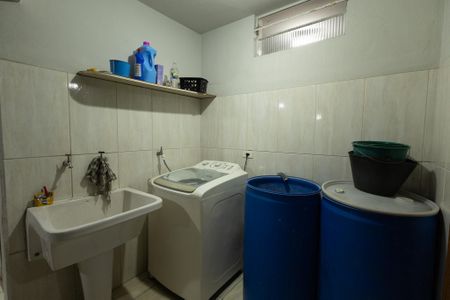 Casa à venda com 200m², 3 quartos e 2 vagas Casa à venda com 200m², 3 quartos e 2 vagasÁrea de Serviço