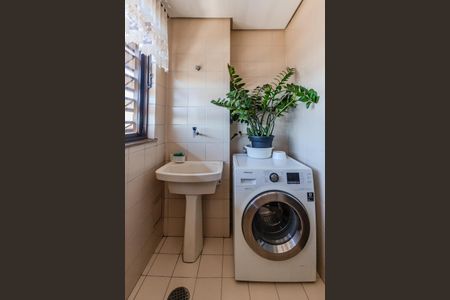 Apartamento à venda com 165m², 3 quartos e 1 vagaÁrea de Serviço