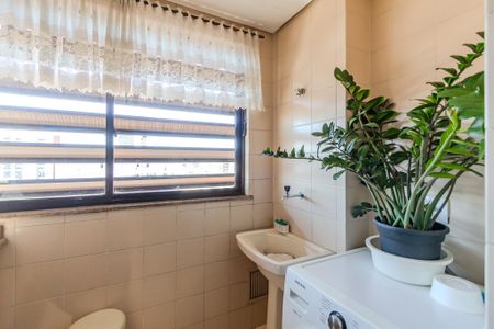 Apartamento à venda com 165m², 3 quartos e 1 vagaÁrea de Serviço