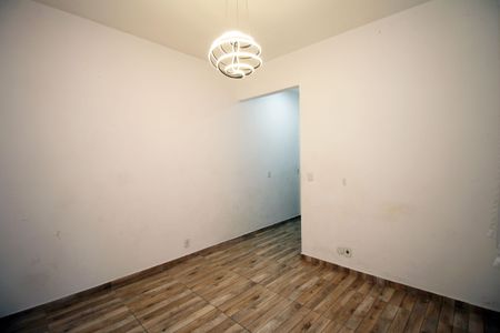 Sala de apartamento para alugar com 1 quarto, 46m² em Penha, Rio de Janeiro