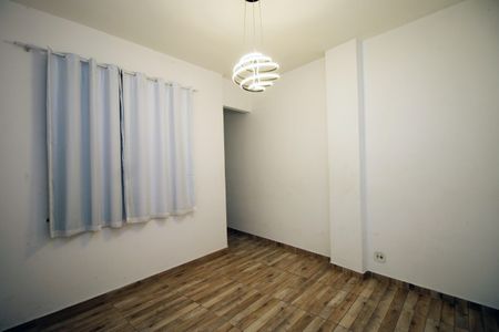 Sala de apartamento para alugar com 1 quarto, 46m² em Penha, Rio de Janeiro