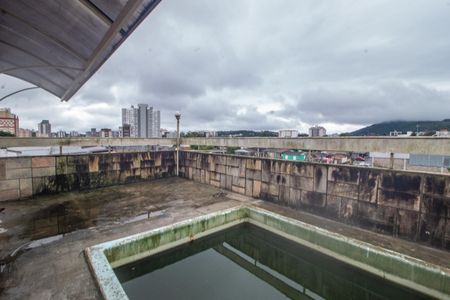 Casa à venda com 375m², 4 quartos e 2 vagasPiscina