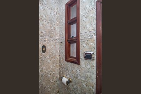 Casa à venda com 375m², 4 quartos e 2 vagasBanheiro