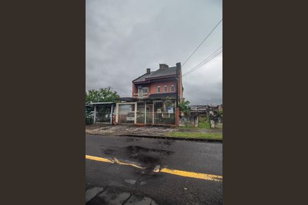 Casa à venda com 375m², 4 quartos e 2 vagasFachada