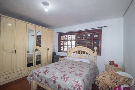 Casa à venda com 375m², 4 quartos e 2 vagasQuarto