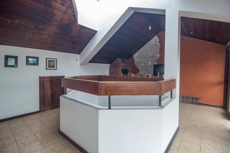 Casa à venda com 375m², 4 quartos e 2 vagasChurrasqueira