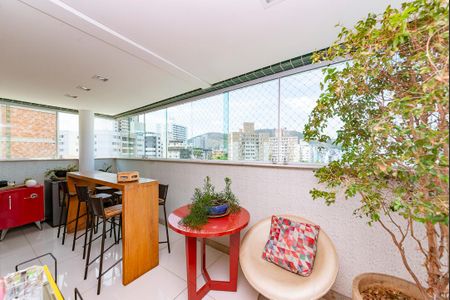 Apartamento à venda com 140m², 4 quartos e 3 vagas Apartamento à venda com 140m², 4 quartos e 3 vagasVaranda da Sala