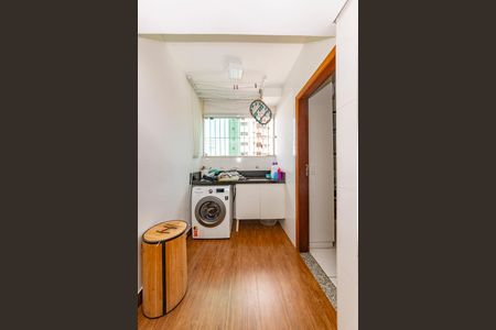 Apartamento à venda com 140m², 4 quartos e 3 vagas Apartamento à venda com 140m², 4 quartos e 3 vagasÁrea de Serviço