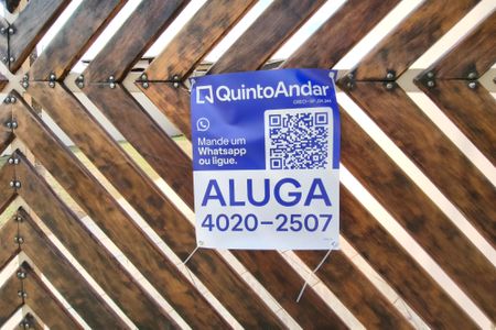 Casa à venda com 259m², 2 quartos e 2 vagas Casa à venda com 259m², 2 quartos e 2 vagasPlaca