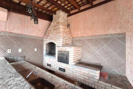 Casa à venda com 259m², 2 quartos e 2 vagas Casa à venda com 259m², 2 quartos e 2 vagasÁrea gourmet