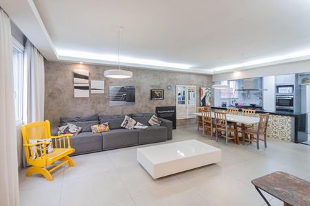 Casa à venda com 150m², 4 quartos e 3 vagasSala