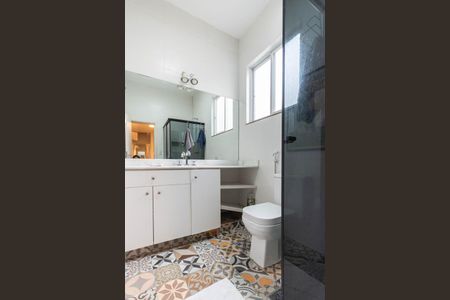 Casa à venda com 150m², 4 quartos e 3 vagasBanheiro