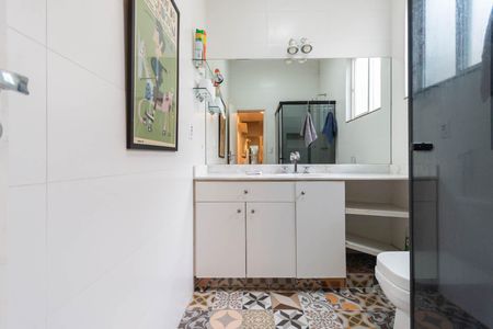 Casa à venda com 150m², 4 quartos e 3 vagasBanheiro