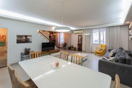 Casa à venda com 150m², 4 quartos e 3 vagasSala