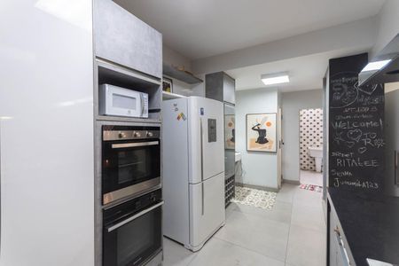 Casa à venda com 150m², 4 quartos e 3 vagasCozinha