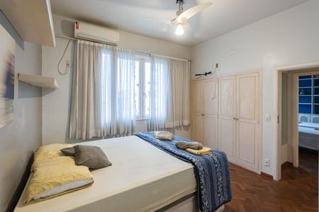 Casa à venda com 150m², 4 quartos e 3 vagasSuíte