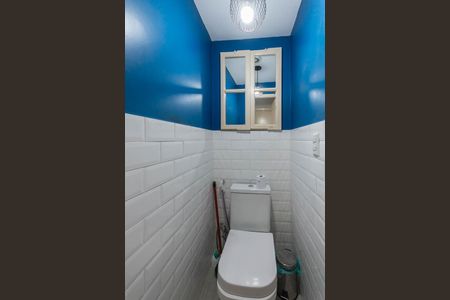 Casa à venda com 150m², 4 quartos e 3 vagasBanheiro de Serviço