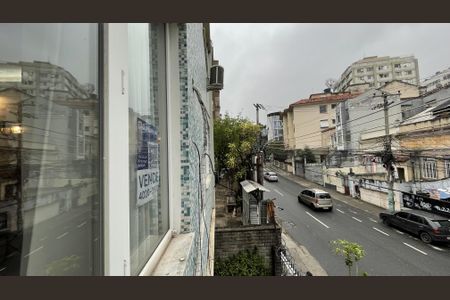 Casa à venda com 150m², 4 quartos e 3 vagas Casa à venda com 150m², 4 quartos e 3 vagasPlaquinha