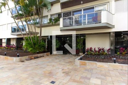 Apartamento à venda com 155m², 4 quartos e 2 vagas Apartamento à venda com 155m², 4 quartos e 2 vagasÁrea comum