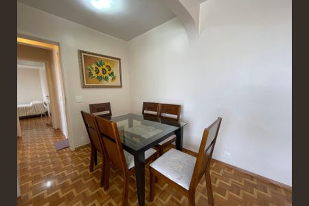 Apartamento à venda com 82m², 3 quartos e 1 vagaSala