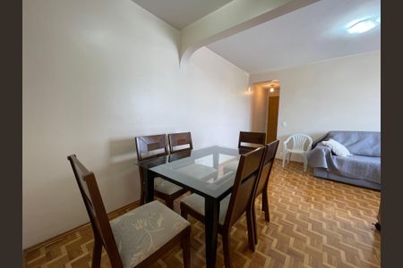 Apartamento à venda com 82m², 3 quartos e 1 vagaSala