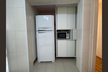 Apartamento à venda com 82m², 3 quartos e 1 vagaCozinha