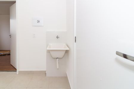 Apartamento para alugar com 28m², 1 quarto e sem vaga Apartamento para alugar com 28m², 1 quarto e sem vagaCozinha e Área de Serviço