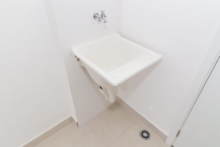 Apartamento para alugar com 28m², 1 quarto e sem vaga Apartamento para alugar com 28m², 1 quarto e sem vagaCozinha e Área de Serviço