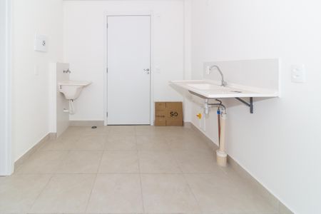 Apartamento para alugar com 28m², 1 quarto e sem vaga Apartamento para alugar com 28m², 1 quarto e sem vagaCozinha e Área de Serviço