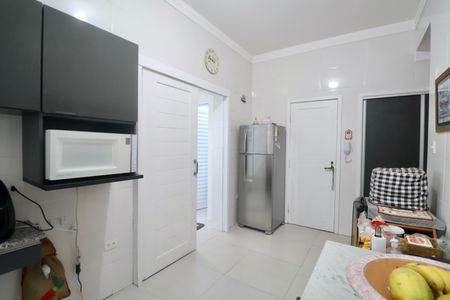 Apartamento para alugar com 159m², 4 quartos e sem vaga Apartamento para alugar com 159m², 4 quartos e sem vagaCozinha