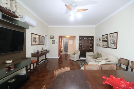 Apartamento para alugar com 159m², 4 quartos e sem vaga Apartamento para alugar com 159m², 4 quartos e sem vagaSala