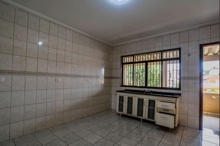 Casa para alugar com 150m², 2 quartos e 2 vagas Casa para alugar com 150m², 2 quartos e 2 vagasCozinha
