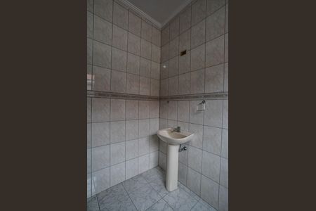 Casa para alugar com 150m², 2 quartos e 2 vagas Casa para alugar com 150m², 2 quartos e 2 vagasBanheiro