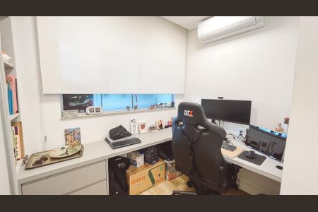 Apartamento à venda com 126m², 3 quartos e 1 vagaEscritório