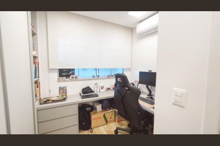 Apartamento à venda com 126m², 3 quartos e 1 vagaEscritório