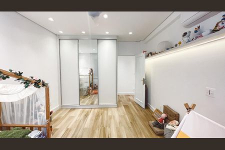 Apartamento à venda com 126m², 3 quartos e 1 vagaQuarto 2