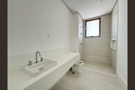 Apartamento à venda com 191m², 3 quartos e 3 vagas Apartamento à venda com 191m², 3 quartos e 3 vagasBanheiro da Suíte 3