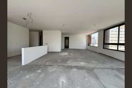 Apartamento à venda com 191m², 3 quartos e 3 vagas Apartamento à venda com 191m², 3 quartos e 3 vagasSala/Cozinha