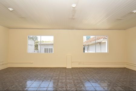 Casa à venda com 541m², 5 quartos e 6 vagasCozinha