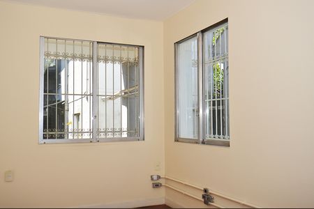 Casa à venda com 541m², 5 quartos e 6 vagasSala 2