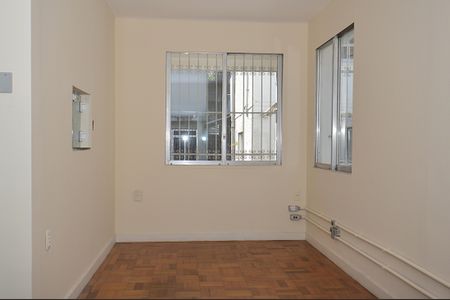 Casa à venda com 541m², 5 quartos e 6 vagasSala 2