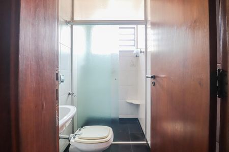 Casa à venda com 137m², 3 quartos e 1 vagaBanheiro 1