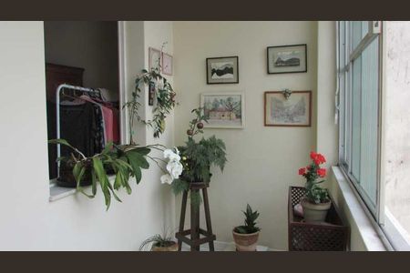 Apartamento à venda com 70m², 3 quartos e sem vaga