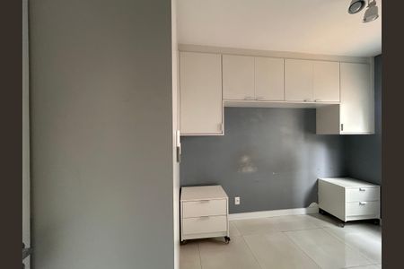 Apartamento à venda com 64m², 3 quartos e 1 vagaSuíte 