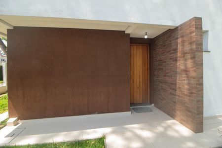 Casa à venda com 133m², 3 quartos e 2 vagas Casa à venda com 133m², 3 quartos e 2 vagasPatio